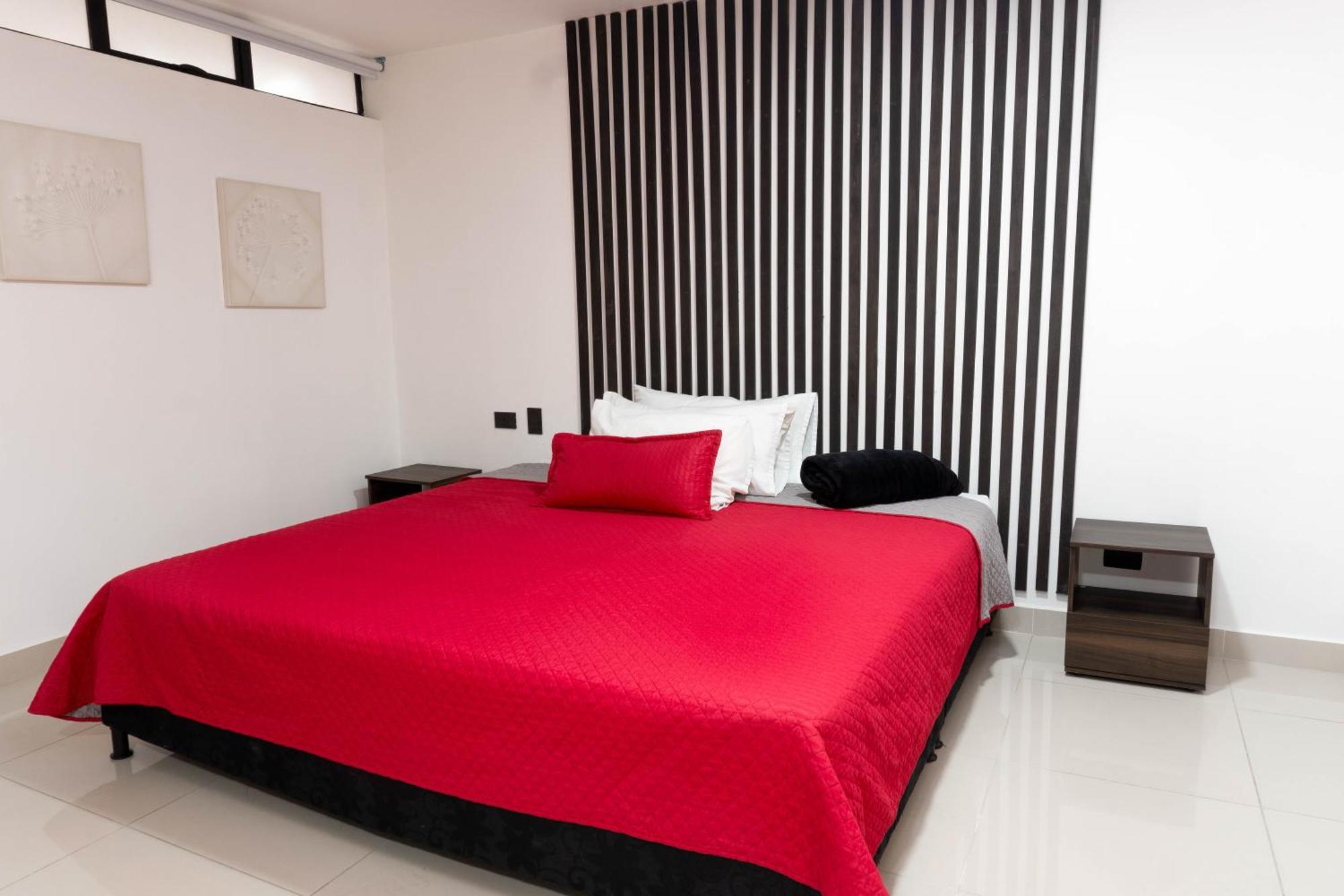 Hotel Ofix Medellin Exterior photo